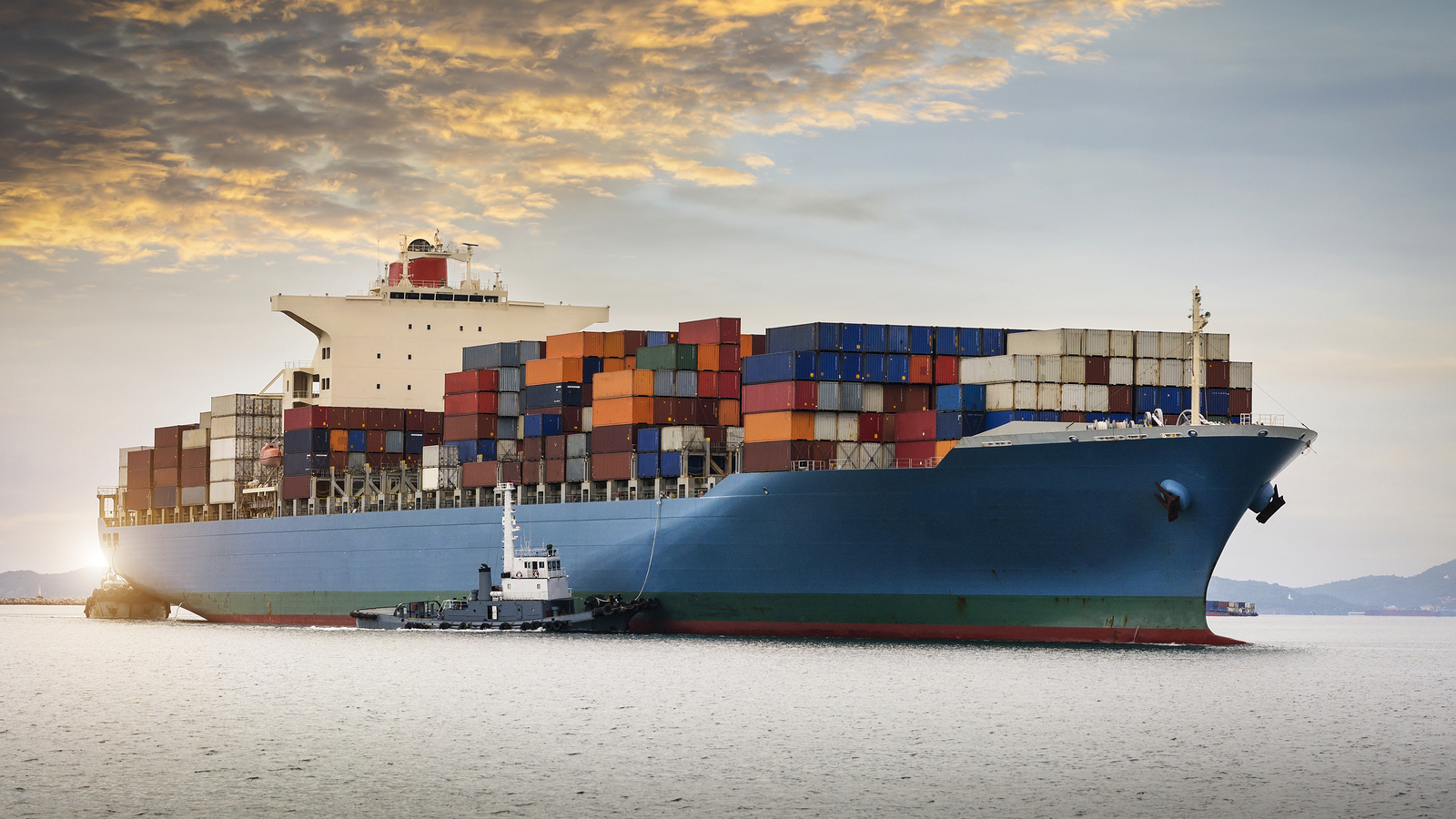 1600 x 900 container vessel.jpg
