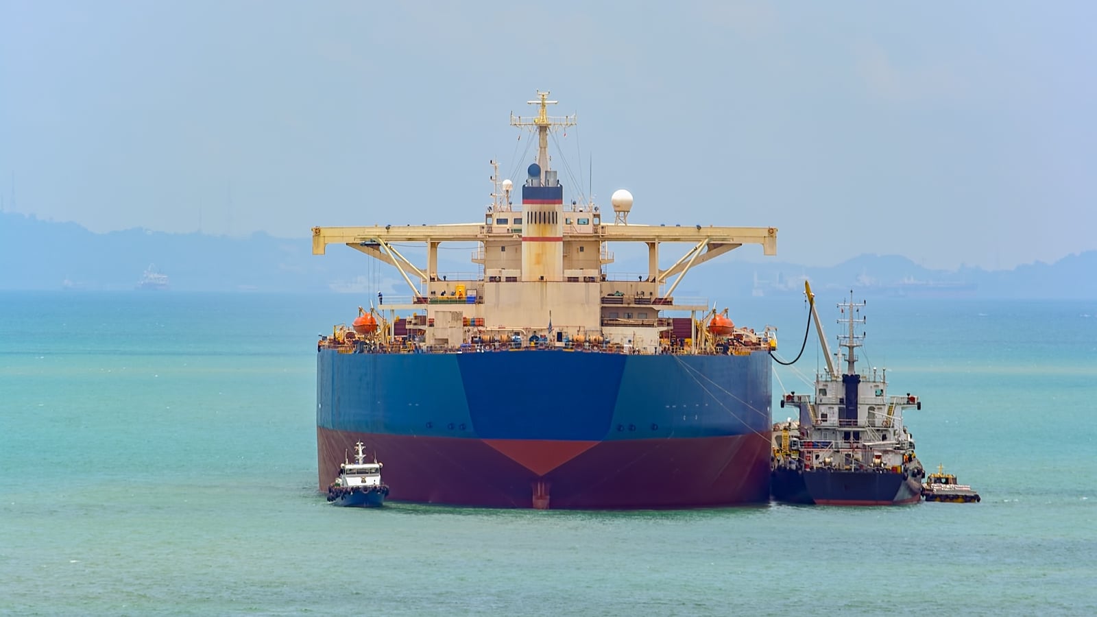 1600 x 900 STS ship to ship.jpg