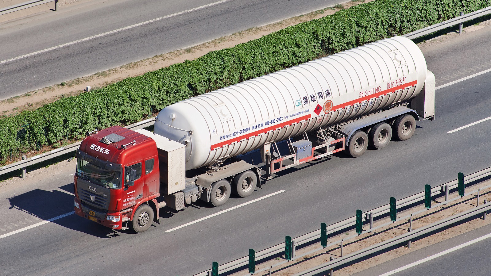 China: LNG trucks