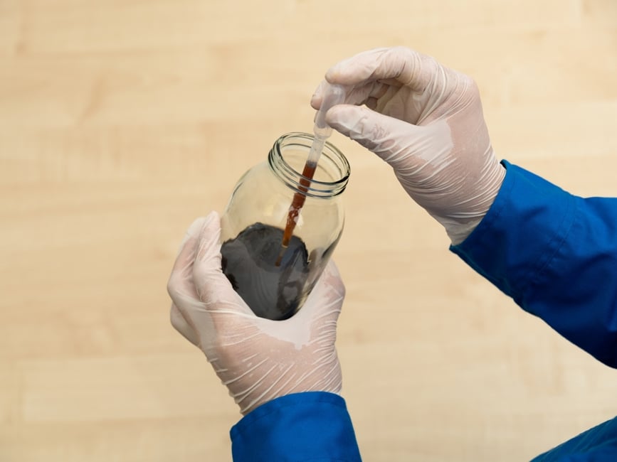 [2477x1858] Fuel in jar